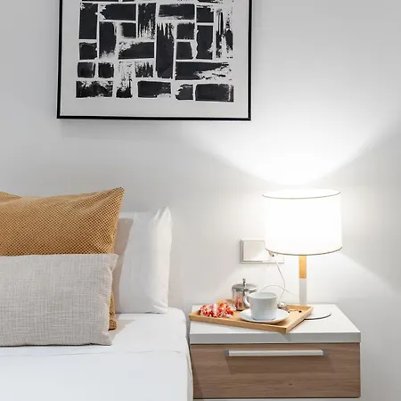 Travel Hábitat Ayuntamiento Apartamento Valencia