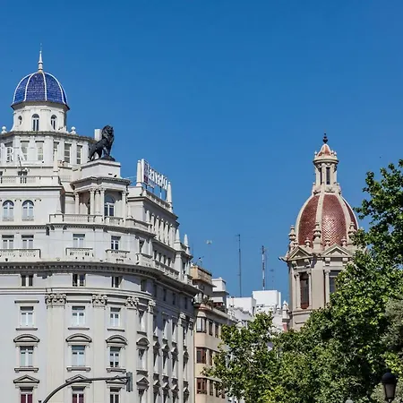 Travel Habitat Ayuntamiento Apartment Valencia