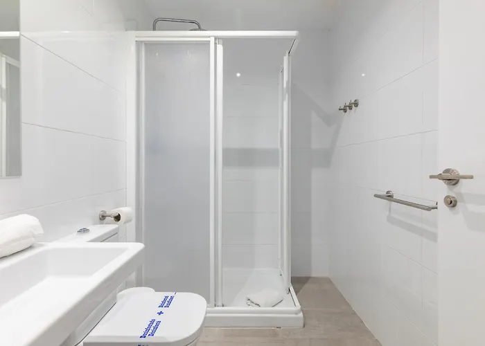 Travel Habitat Ayuntamiento 아파트 *